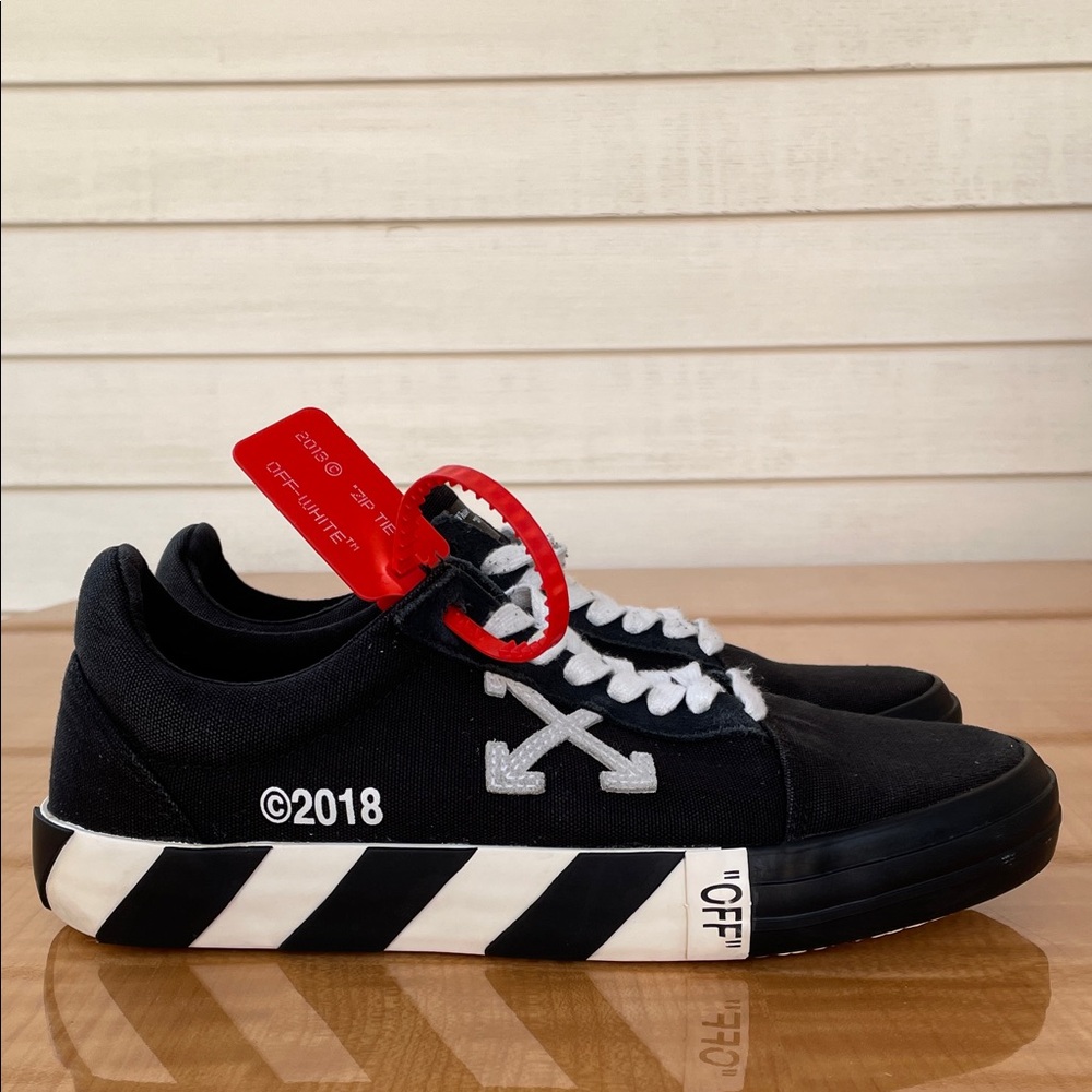 OFF WHITE Shoes Size 41 EU